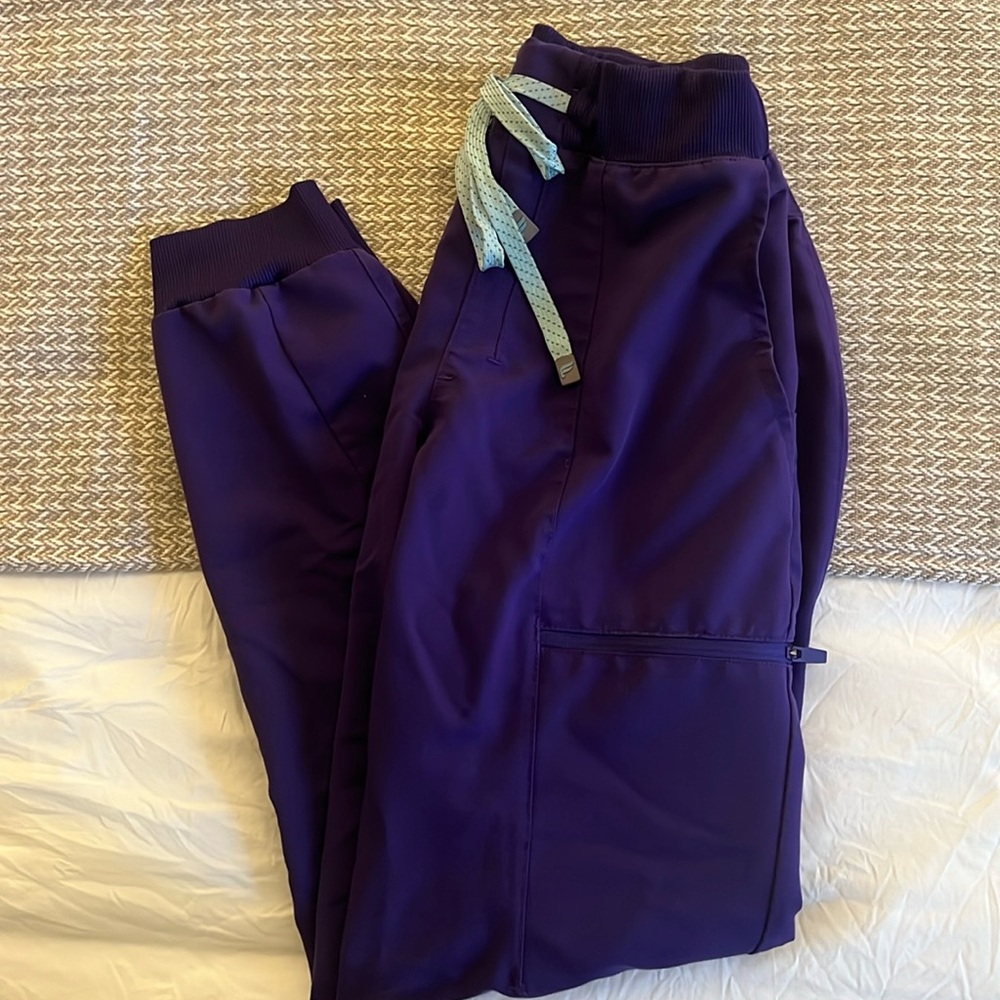 Fabletics Purple Jogger Scrubs Size XS